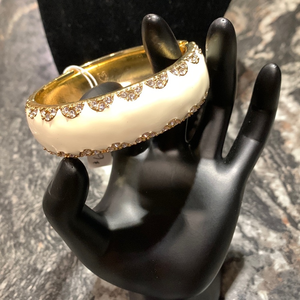 Stella & Dot Bracelet with side opening